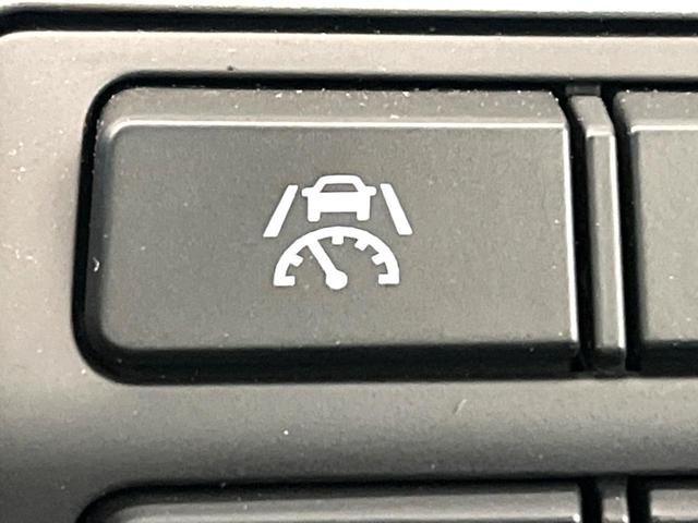 �y���[�_�[�N���[�Y�R���g���[���z�������H�ł̒��������s���y�ɁI�I�����ő��x��ۂN���[�Y�R���g���[�����A�Փˌy���V�X�e���ƘA�g���A�O���̎ԗ������m���ĎԊԂ�ۂ悤�ɑ��x���߂��Ă���܂��I�I