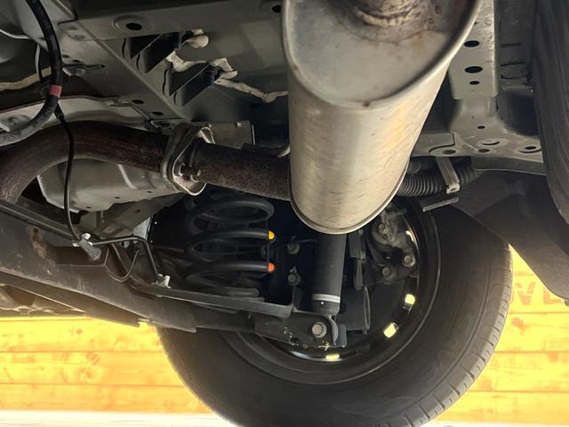 セレナ ＸＶ　禁煙車　両側電動ドア　純正ＨＤＤナビ　全周囲カメラ　衝突被害軽減システム　ドラレコ　コーナーセンサー　スマートキー　ＥＴＣ　クルコン　純正１５インチアルミ　オートハイビーム　オートライト（21枚目）