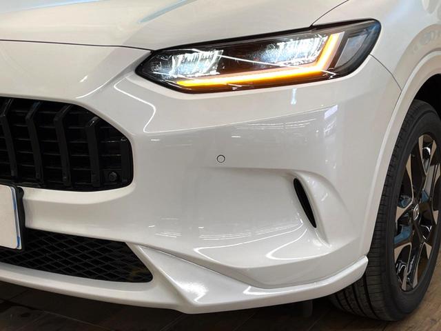 �y�k�d�c�w�b�h���C�g�z���V����ԑ��s�����ǍD�Ȏ��E���m�ۂ����S���ĉ^�]�ł��鍂�P�x�k�d�c�w�b�h���C�g�𑕔��I�_�����x�������A����d�͂��}�����Ă��܂��B