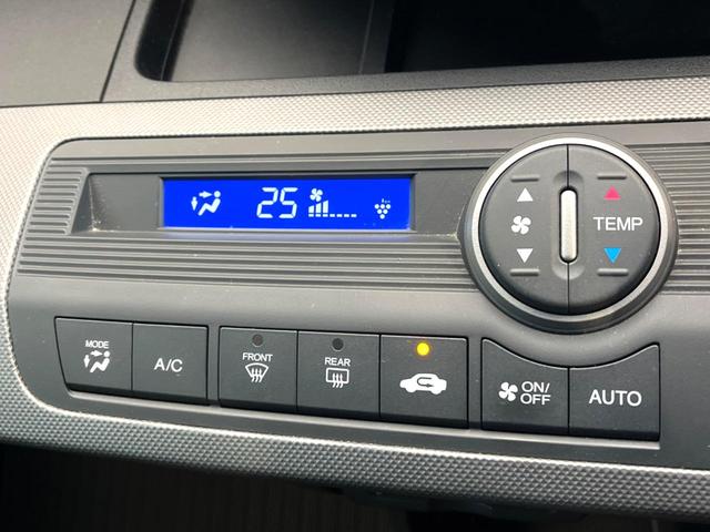 フリードハイブリッド ハイブリッド　プレミアムエディション　両側電動ドア　純正ＳＤナビ　バックカメラ　ハーフレザーシート　ドラレコ　スマートキー　ＨＩＤヘッド　ビルトインＥＴＣ　クルコン　オートライト　オートエアコン　ＣＤ　ＤＶＤ再生　地デジ（34枚目）