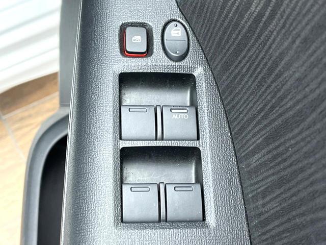 フリードハイブリッド ハイブリッド　プレミアムエディション　両側電動ドア　純正ＳＤナビ　バックカメラ　ハーフレザーシート　ドラレコ　スマートキー　ＨＩＤヘッド　ビルトインＥＴＣ　クルコン　オートライト　オートエアコン　ＣＤ　ＤＶＤ再生　地デジ（42枚目）