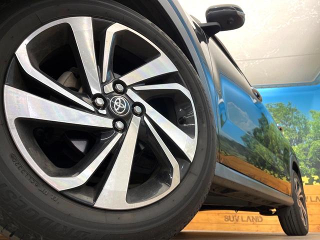 �y�����P�V�C���`�A���~�z�C�[���z�O�ςɃ}�b�`���������A���~�z�C�[���𑕒����Ă���܂��B�e��ЊO�A���~�z�C�[����A�X�^�b�h���X�^�C�����戵�����Ă���܂��B���񂲑��k����������