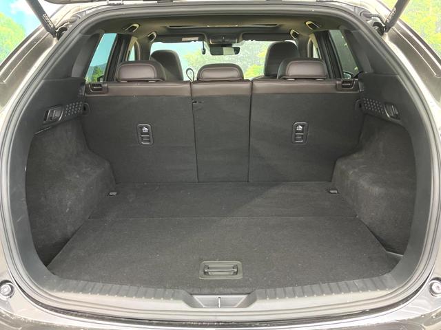 ＣＸ－５ ＸＤ　エクスクルーシブモード　ディーゼル（軽油）　サンルーフ　全周囲カメラ　ＢＯＳＥサウンド　レーダークルーズ　電動リアゲート　レザーシート　前席シートエアコン　ドラレコ　コーナーセンサー　スマートキー　ＬＥＤヘッド（62枚目）