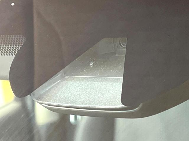 �y�C���e���W�F���g�G�}�[�W�F���V�[�u���[�L�z�t�����g�J�����őO���̎ԗ�����s�҂����m�B�Փ˂������Ȏ��͏Փ˔�Q�y���u���[�L���쓮�A�Փˉ�����T�|�[�g�B�����S�Ƀh���C�u�����y���݂��������܂��B