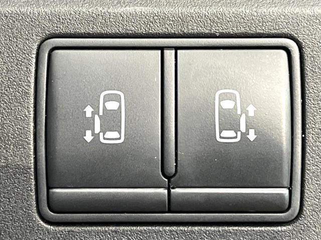 セレナ ハイウェイスターＶ　禁煙車　ディスプレイオーディオ　両側電動スライドドア　フリップダウンモニター　全周囲カメラ　プロパイロット　ブラインドスポットモニター　レーダークルーズ　ＬＥＤヘッド　ドラレコ　ＥＴＣ（7枚目）