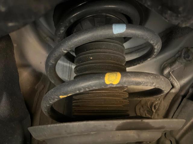 ハリアーハイブリッド Ｚ　レザーパッケージ　禁煙車　フルエアロ　サンルーフ　１２．３インチディスプレイオーディオ　ＪＢＬサウンド　全周囲カメラ　トヨタセーフティ　レーダークルーズ　電動リアゲート　レザーシート　前席シートエアコン　ドラレコ（20枚目）