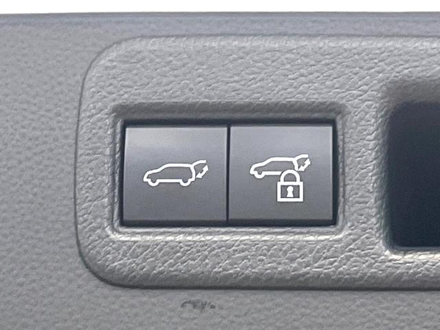 ハリアーハイブリッド Ｚ　レザーパッケージ　禁煙車　フルエアロ　サンルーフ　１２．３インチディスプレイオーディオ　ＪＢＬサウンド　全周囲カメラ　トヨタセーフティ　レーダークルーズ　電動リアゲート　レザーシート　前席シートエアコン　ドラレコ（40枚目）