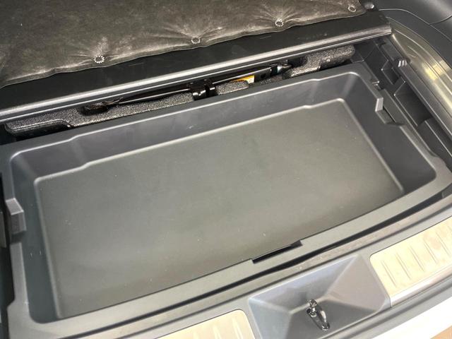 ハリアーハイブリッド Ｚ　レザーパッケージ　禁煙車　フルエアロ　サンルーフ　１２．３インチディスプレイオーディオ　ＪＢＬサウンド　全周囲カメラ　トヨタセーフティ　レーダークルーズ　電動リアゲート　レザーシート　前席シートエアコン　ドラレコ（42枚目）