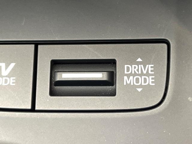 ハリアーハイブリッド Ｚ　レザーパッケージ　禁煙車　フルエアロ　サンルーフ　１２．３インチディスプレイオーディオ　ＪＢＬサウンド　全周囲カメラ　トヨタセーフティ　レーダークルーズ　電動リアゲート　レザーシート　前席シートエアコン　ドラレコ（71枚目）