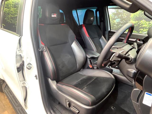 ハイラックス Ｚ　ＧＲスポーツ　禁煙車　９インチディスプレイオーディオ　全周囲カメラ　４ＷＤ　ディーゼル（軽油）　ターボ　プリクラッシュセーフティ　レーダークルーズ　ＬＥＤヘッド　ＥＴＣ　ドラレコ　パドルシフト　純正１８インチアルミ（8枚目）