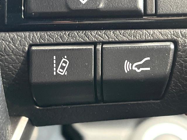 ハイラックス Ｚ　ＧＲスポーツ　禁煙車　９インチディスプレイオーディオ　全周囲カメラ　４ＷＤ　ディーゼル（軽油）　ターボ　プリクラッシュセーフティ　レーダークルーズ　ＬＥＤヘッド　ＥＴＣ　ドラレコ　パドルシフト　純正１８インチアルミ（40枚目）