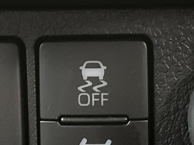 ハイラックス Ｚ　ＧＲスポーツ　禁煙車　９インチディスプレイオーディオ　全周囲カメラ　４ＷＤ　ディーゼル（軽油）　ターボ　プリクラッシュセーフティ　レーダークルーズ　ＬＥＤヘッド　ＥＴＣ　ドラレコ　パドルシフト　純正１８インチアルミ（52枚目）