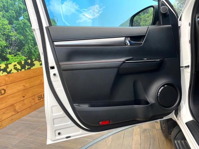 ハイラックス Ｚ　ＧＲスポーツ　禁煙車　９インチディスプレイオーディオ　全周囲カメラ　４ＷＤ　ディーゼル（軽油）　ターボ　プリクラッシュセーフティ　レーダークルーズ　ＬＥＤヘッド　ＥＴＣ　ドラレコ　パドルシフト　純正１８インチアルミ（62枚目）