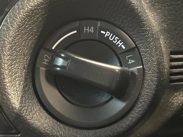 ハイラックス Ｚ　ＧＲスポーツ　禁煙車　純正９インチディスプレイオーディオ　全周囲カメラ　４ＷＤ　ディーゼル（軽油）　ターボ　セーフティセンス　レーダークルーズ　ＬＥＤヘッド　ＥＴＣ　ドラレコ　スマートキー　純正１８インチアルミ（7枚目）