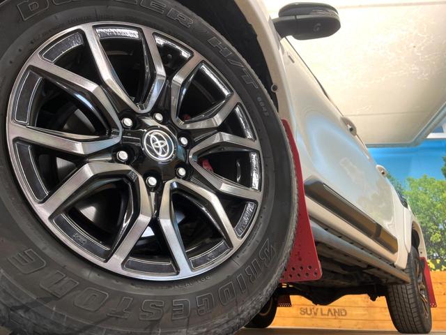 ハイラックス Ｚ　ＧＲスポーツ　禁煙車　純正９インチディスプレイオーディオ　全周囲カメラ　４ＷＤ　ディーゼル（軽油）　ターボ　セーフティセンス　レーダークルーズ　ＬＥＤヘッド　ＥＴＣ　ドラレコ　スマートキー　純正１８インチアルミ（13枚目）