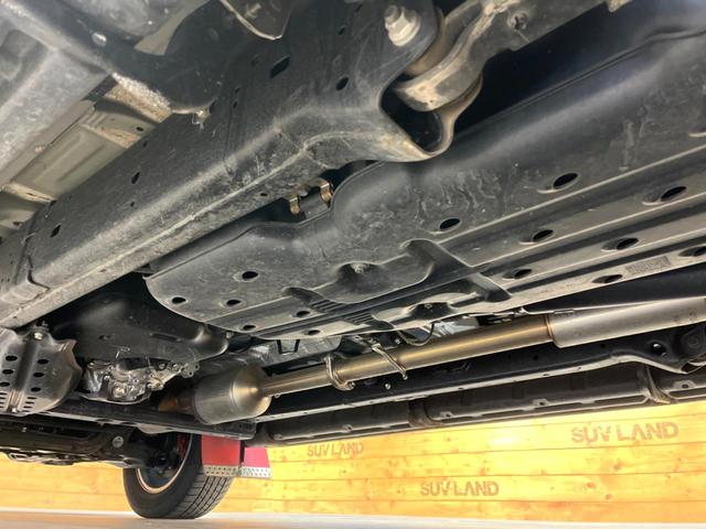 ハイラックス Ｚ　ＧＲスポーツ　禁煙車　純正９インチディスプレイオーディオ　全周囲カメラ　４ＷＤ　ディーゼル（軽油）　ターボ　セーフティセンス　レーダークルーズ　ＬＥＤヘッド　ＥＴＣ　ドラレコ　スマートキー　純正１８インチアルミ（21枚目）