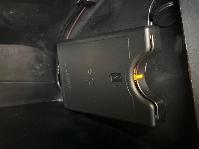 ハイラックス Ｚ　ＧＲスポーツ　禁煙車　純正９インチディスプレイオーディオ　全周囲カメラ　４ＷＤ　ディーゼル（軽油）　ターボ　セーフティセンス　レーダークルーズ　ＬＥＤヘッド　ＥＴＣ　ドラレコ　スマートキー　純正１８インチアルミ（35枚目）