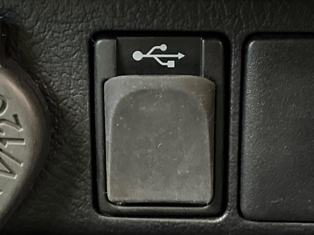 ハイラックス Ｚ　ＧＲスポーツ　禁煙車　純正９インチディスプレイオーディオ　全周囲カメラ　４ＷＤ　ディーゼル（軽油）　ターボ　セーフティセンス　レーダークルーズ　ＬＥＤヘッド　ＥＴＣ　ドラレコ　スマートキー　純正１８インチアルミ（55枚目）