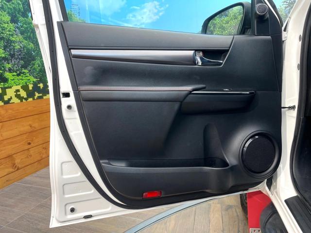 ハイラックス Ｚ　ＧＲスポーツ　禁煙車　純正９インチディスプレイオーディオ　全周囲カメラ　４ＷＤ　ディーゼル（軽油）　ターボ　セーフティセンス　レーダークルーズ　ＬＥＤヘッド　ＥＴＣ　ドラレコ　スマートキー　純正１８インチアルミ（62枚目）