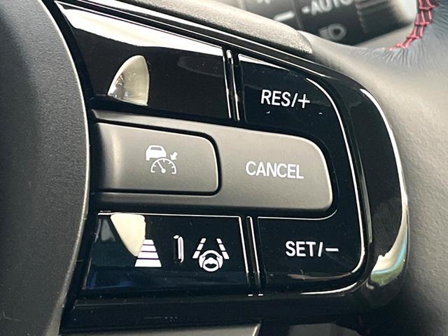 ヴェゼル ｅ：ＨＥＶ　ＲＳ　登録済未使用車　９インチホンダコネクトディスプレイ　全周囲カメラ　ブラインドスポットインフォメーション　アダプティブクルーズ　電動リアゲート　シートヒーター　ステアリングヒーター　パドルシフト（6枚目）