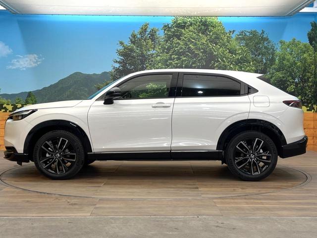 ヴェゼル ｅ：ＨＥＶ　ＲＳ　登録済未使用車　９インチホンダコネクトディスプレイ　全周囲カメラ　ブラインドスポットインフォメーション　アダプティブクルーズ　電動リアゲート　シートヒーター　ステアリングヒーター　パドルシフト（25枚目）