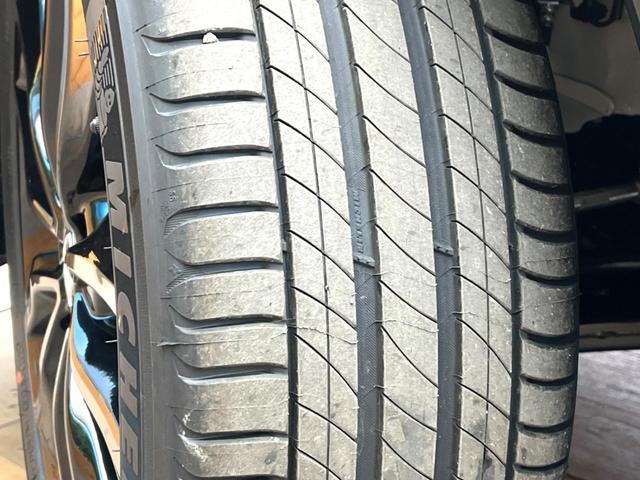 ヴェゼル ｅ：ＨＥＶ　ＲＳ　登録済未使用車　９インチホンダコネクトディスプレイ　全周囲カメラ　ブラインドスポットインフォメーション　アダプティブクルーズ　電動リアゲート　シートヒーター　ステアリングヒーター　パドルシフト（28枚目）