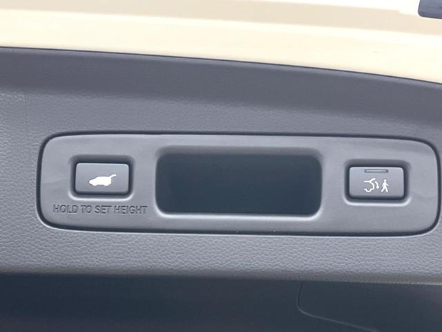 ヴェゼル ｅ：ＨＥＶ　ＲＳ　登録済未使用車　９インチホンダコネクトディスプレイ　全周囲カメラ　ブラインドスポットインフォメーション　アダプティブクルーズ　電動リアゲート　シートヒーター　ステアリングヒーター　パドルシフト（40枚目）