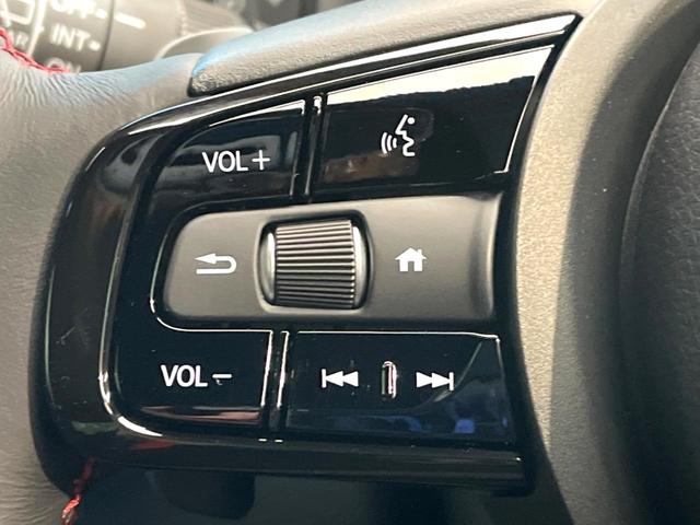 ヴェゼル ｅ：ＨＥＶ　ＲＳ　登録済未使用車　９インチホンダコネクトディスプレイ　全周囲カメラ　ブラインドスポットインフォメーション　アダプティブクルーズ　電動リアゲート　シートヒーター　ステアリングヒーター　パドルシフト（49枚目）