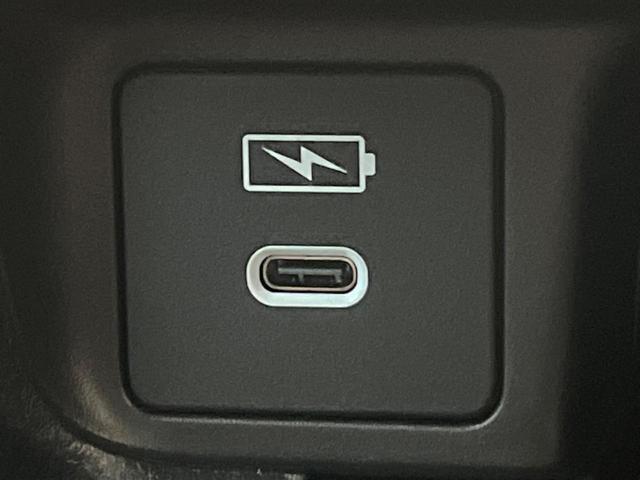 ヴェゼル ｅ：ＨＥＶ　ＲＳ　登録済未使用車　９インチホンダコネクトディスプレイ　全周囲カメラ　ブラインドスポットインフォメーション　アダプティブクルーズ　電動リアゲート　シートヒーター　ステアリングヒーター　パドルシフト（59枚目）