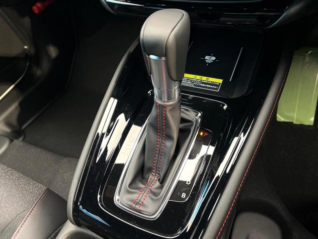 ヴェゼル ｅ：ＨＥＶ　ＲＳ　登録済未使用車　９インチホンダコネクトディスプレイ　全周囲カメラ　ブラインドスポットインフォメーション　アダプティブクルーズ　電動リアゲート　シートヒーター　ステアリングヒーター　パドルシフト（61枚目）