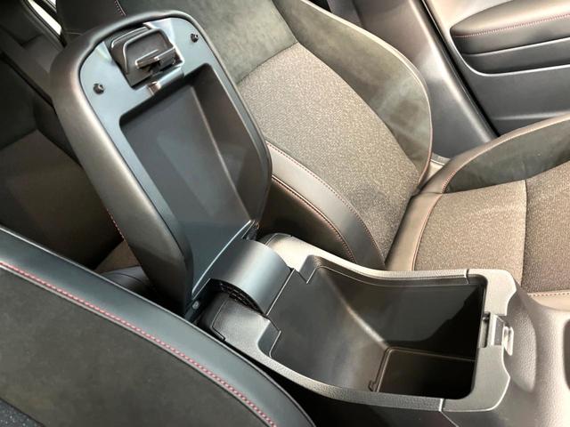 ヴェゼル ｅ：ＨＥＶ　ＲＳ　登録済未使用車　９インチホンダコネクトディスプレイ　全周囲カメラ　ブラインドスポットインフォメーション　アダプティブクルーズ　電動リアゲート　シートヒーター　ステアリングヒーター　パドルシフト（64枚目）