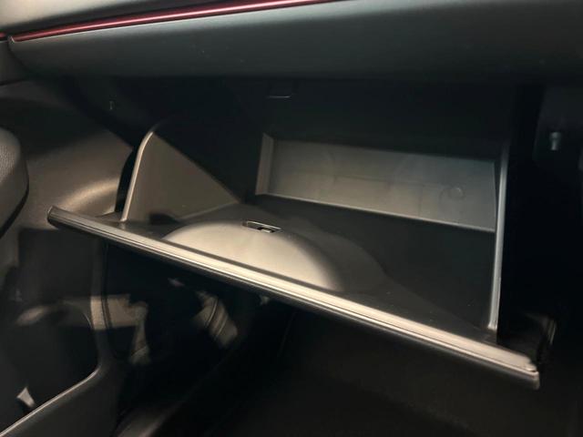 ヴェゼル ｅ：ＨＥＶ　ＲＳ　登録済未使用車　９インチホンダコネクトディスプレイ　全周囲カメラ　ブラインドスポットインフォメーション　アダプティブクルーズ　電動リアゲート　シートヒーター　ステアリングヒーター　パドルシフト（65枚目）