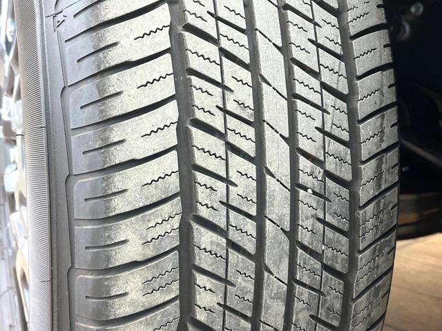 ランドクルーザー２５０ ＶＸ　禁煙車　４ＷＤ　サンルーフ　７人乗り　１２．３インチディスプレイオーディオ　全周囲カメラ　レーダークルーズ　電動リアゲート　シートベンチレーション　ブラインドスポットモニター　ＬＥＤヘッド　ＥＴＣ（44枚目）