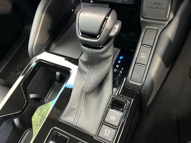 ランドクルーザー２５０ ＶＸ　禁煙車　４ＷＤ　サンルーフ　７人乗り　１２．３インチディスプレイオーディオ　全周囲カメラ　レーダークルーズ　電動リアゲート　シートベンチレーション　ブラインドスポットモニター　ＬＥＤヘッド　ＥＴＣ（70枚目）