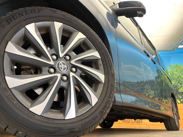 ヴォクシー ハイブリッドＳ－Ｚ　禁煙車　両側電動ドア　後席モニター　バックカメラ　衝突被害軽減システム　レーダークルーズ　ハーフレザーシート　コーナーセンサー　スマートキー　ＬＥＤヘッド　ＥＴＣ２．０　純正１７インチアルミ（14枚目）