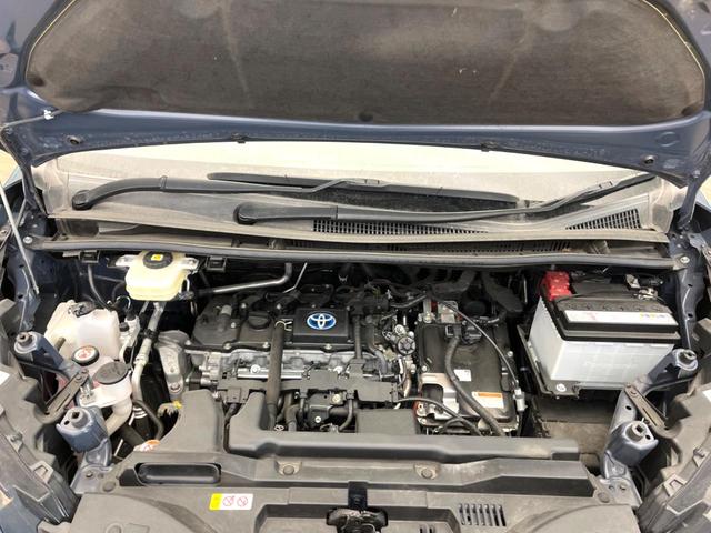 ヴォクシー ハイブリッドＳ－Ｚ　禁煙車　両側電動ドア　後席モニター　バックカメラ　衝突被害軽減システム　レーダークルーズ　ハーフレザーシート　コーナーセンサー　スマートキー　ＬＥＤヘッド　ＥＴＣ２．０　純正１７インチアルミ（18枚目）