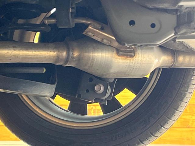 ヴォクシー ハイブリッドＳ－Ｚ　禁煙車　両側電動ドア　後席モニター　バックカメラ　衝突被害軽減システム　レーダークルーズ　ハーフレザーシート　コーナーセンサー　スマートキー　ＬＥＤヘッド　ＥＴＣ２．０　純正１７インチアルミ（23枚目）