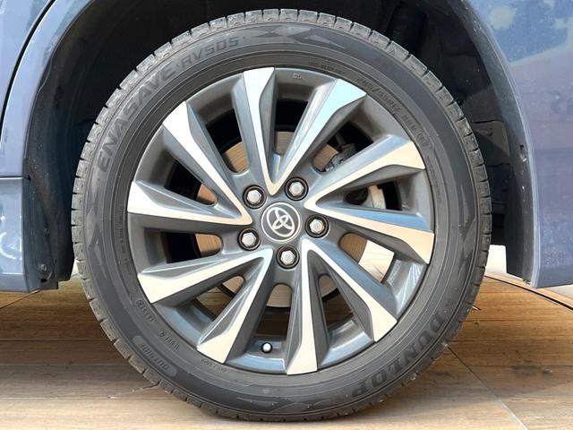 ヴォクシー ハイブリッドＳ－Ｚ　禁煙車　両側電動ドア　後席モニター　バックカメラ　衝突被害軽減システム　レーダークルーズ　ハーフレザーシート　コーナーセンサー　スマートキー　ＬＥＤヘッド　ＥＴＣ２．０　純正１７インチアルミ（24枚目）