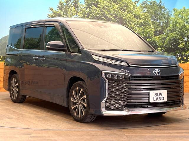 ヴォクシー ハイブリッドＳ－Ｚ　禁煙車　両側電動ドア　後席モニター　バックカメラ　衝突被害軽減システム　レーダークルーズ　ハーフレザーシート　コーナーセンサー　スマートキー　ＬＥＤヘッド　ＥＴＣ２．０　純正１７インチアルミ（28枚目）