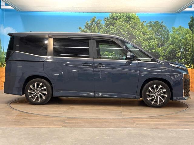 ヴォクシー ハイブリッドＳ－Ｚ　禁煙車　両側電動ドア　後席モニター　バックカメラ　衝突被害軽減システム　レーダークルーズ　ハーフレザーシート　コーナーセンサー　スマートキー　ＬＥＤヘッド　ＥＴＣ２．０　純正１７インチアルミ（30枚目）
