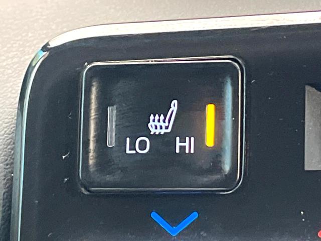 ヴォクシー ハイブリッドＳ－Ｚ　禁煙車　両側電動ドア　後席モニター　バックカメラ　衝突被害軽減システム　レーダークルーズ　ハーフレザーシート　コーナーセンサー　スマートキー　ＬＥＤヘッド　ＥＴＣ２．０　純正１７インチアルミ（34枚目）