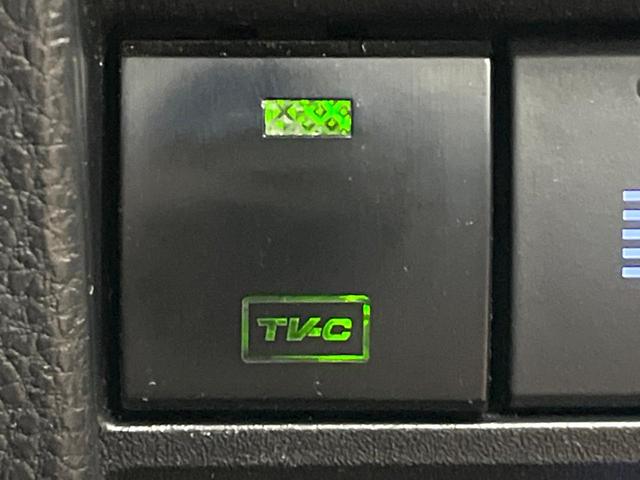 ヴォクシー ハイブリッドＳ－Ｚ　禁煙車　両側電動ドア　後席モニター　バックカメラ　衝突被害軽減システム　レーダークルーズ　ハーフレザーシート　コーナーセンサー　スマートキー　ＬＥＤヘッド　ＥＴＣ２．０　純正１７インチアルミ（38枚目）