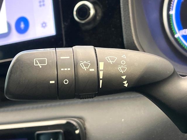 ヴォクシー ハイブリッドＳ－Ｚ　禁煙車　両側電動ドア　後席モニター　バックカメラ　衝突被害軽減システム　レーダークルーズ　ハーフレザーシート　コーナーセンサー　スマートキー　ＬＥＤヘッド　ＥＴＣ２．０　純正１７インチアルミ（53枚目）
