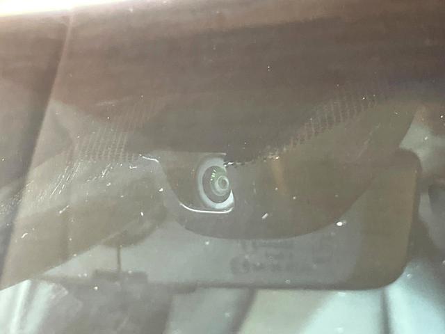 ハリアー Ｚ　禁煙車　１２．３インチディスプレイオーディオ　全周囲カメラ　ＪＢＬサウンド　セーフティセンス　レーダークルーズ　ブラインドスポットモニター　デジタルインナーミラー　ＬＥＤヘッド　純正１９インチアルミ（35枚目）