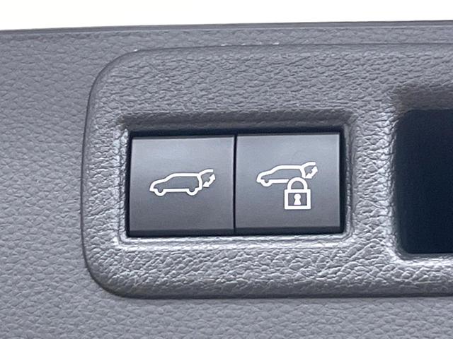 ハリアー Ｚ　禁煙車　１２．３インチディスプレイオーディオ　全周囲カメラ　ＪＢＬサウンド　セーフティセンス　レーダークルーズ　ブラインドスポットモニター　デジタルインナーミラー　ＬＥＤヘッド　純正１９インチアルミ（52枚目）