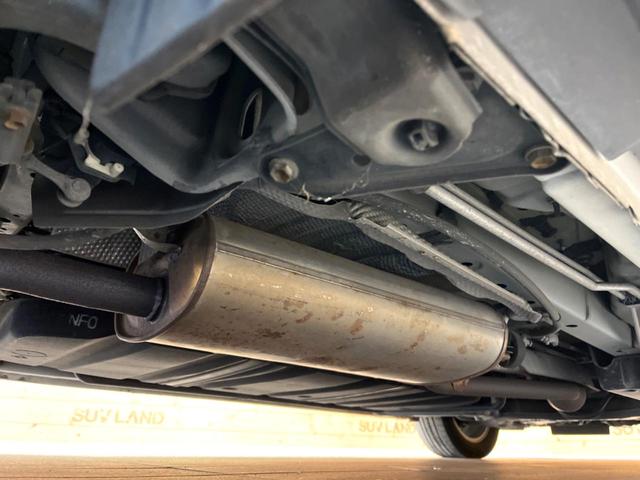 ヴォクシー ZS 煌 SDナビ バックカメラ 両側電動スライド アイドリングストップ LEDヘッド ETC スマートキー 横滑り防止装置 革巻きステアリング マニュアルモード付 デュアルエアコン 純正16インチアルミ(22枚目)