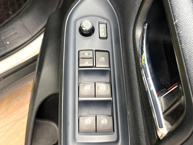 ヴォクシー ZS 煌 SDナビ バックカメラ 両側電動スライド アイドリングストップ LEDヘッド ETC スマートキー 横滑り防止装置 革巻きステアリング マニュアルモード付 デュアルエアコン 純正16インチアルミ(54枚目)