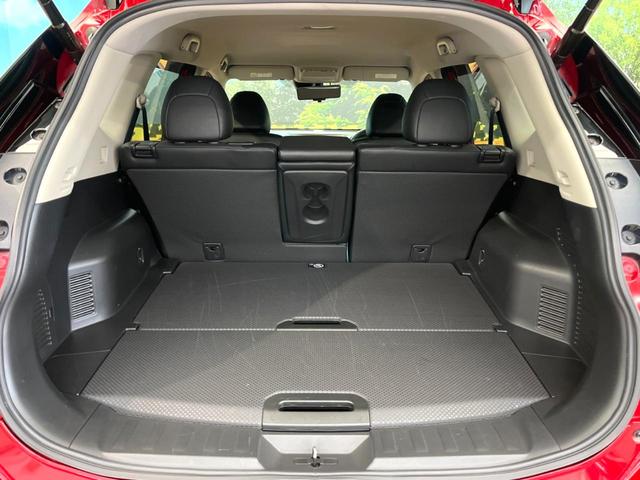 エクストレイル ２０Ｘｉ　プロパイロット　全周囲カメラ　カプロンシート　レーダークルーズ　ＥＴＣ　Ｂｌｕｅｔｏｏｔｈ　フルセグ　ドラレコ　パワーバックドア　スマートキー　ＬＥＤライト　純正１８インチＡＷ（10枚目）