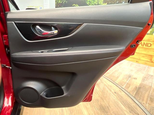 エクストレイル ２０Ｘｉ　プロパイロット　全周囲カメラ　カプロンシート　レーダークルーズ　ＥＴＣ　Ｂｌｕｅｔｏｏｔｈ　フルセグ　ドラレコ　パワーバックドア　スマートキー　ＬＥＤライト　純正１８インチＡＷ（53枚目）