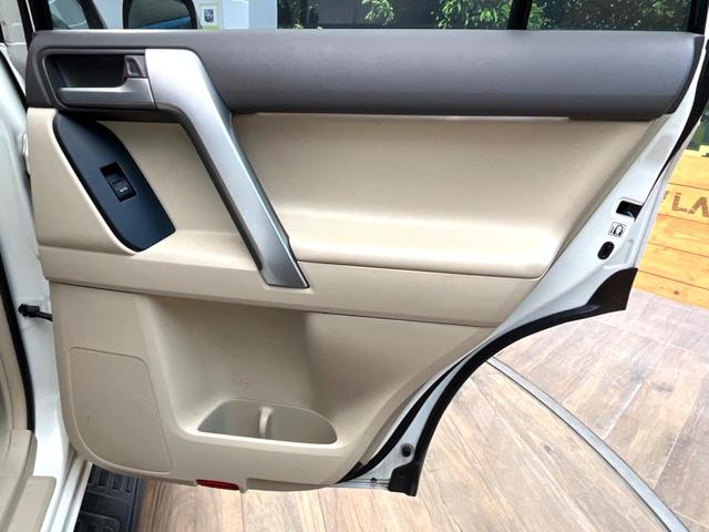 ランドクルーザープラド ＴＸ　Ｌパッケージ　４ＷＤ　７人乗り　純正ＳＤナビ　バックカメラ　セーフティセンス　レーダークルーズ　禁煙車　レザーシート　前席シートエアコン　ドラレコ　コーナーセンサー　スマートキー　ＬＥＤヘッド　ルーフレール（33枚目）